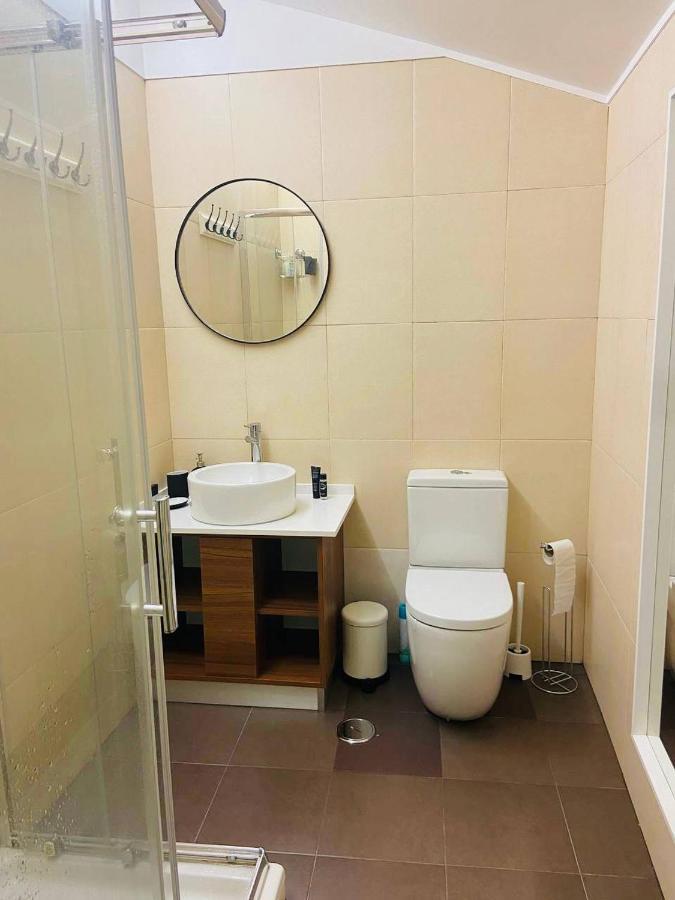 Private Room Trafaria Екстериор снимка